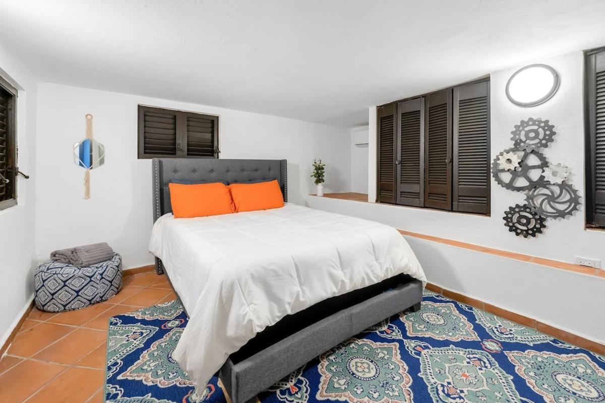 4 Bedroom Kikita Beach Villa Oceanfront W Pool Dorado Εξωτερικό φωτογραφία