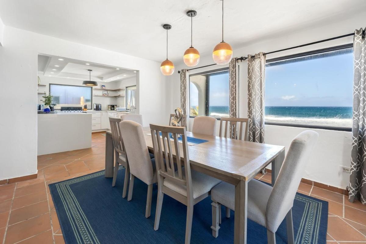 4 Bedroom Kikita Beach Villa Oceanfront W Pool Dorado Εξωτερικό φωτογραφία